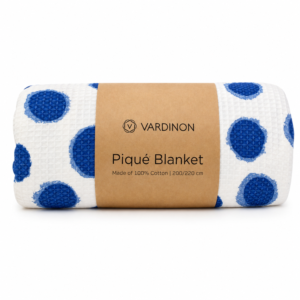 VARDINON Piqué Blanket – Blue Dot Design | 100% Cotton (200 × 220 cm)